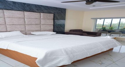 Avalon Hotels Room Type - King Single Room