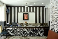 Hotel Maharaja Galaxy