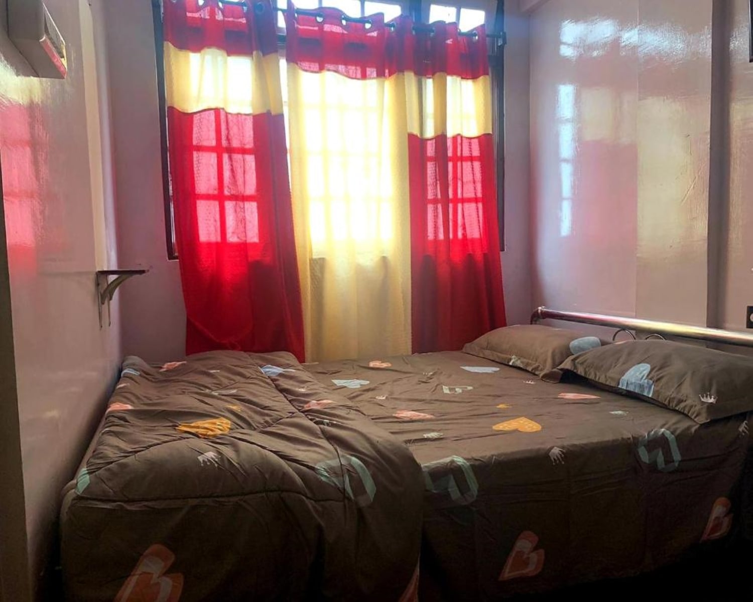 Triveni Guest House - Tap to explore photos