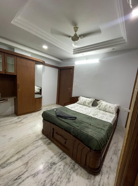 Spacious 3bhk near AMB - Tap to explore photos