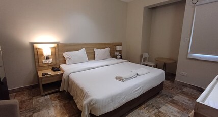 SIAH -SIGN INN APART HOTEL Room Type - Executive Room