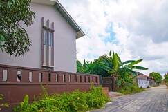 Hotel O Putri Guest House Syariah Near SPBU Rimbo Panjang