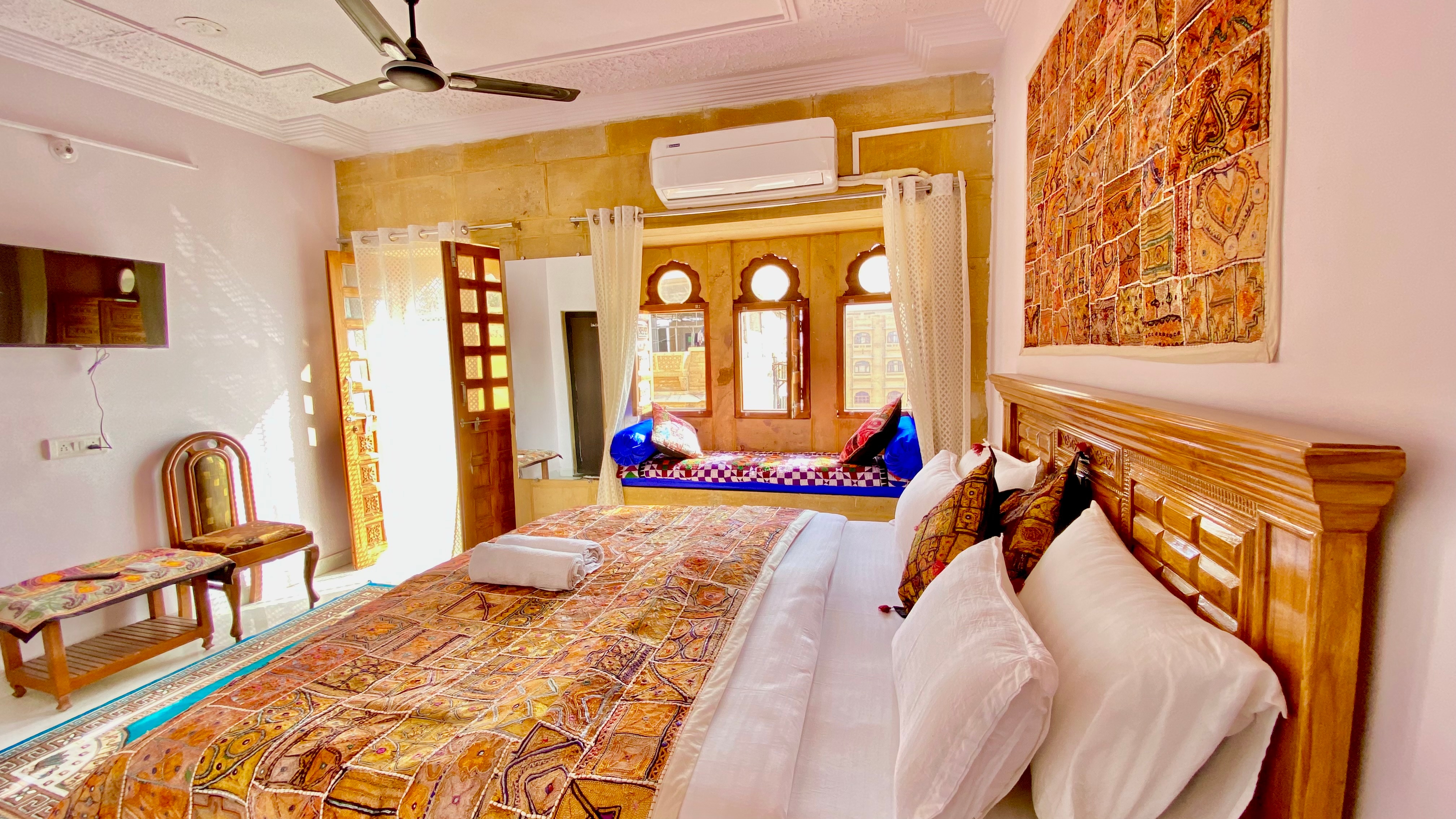 Hotel Murad Haveli - Tap to explore photos