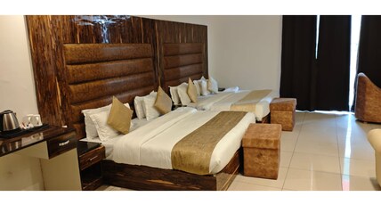 Mountain Midst | Rooms with Balcony Room Type - Family Room Non Ac
