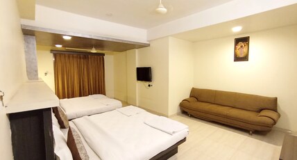 Vaikunth By Adamo Room Type - Family Room (04 Beded)