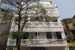 HOTEL 21 (GUEST HOUSE)