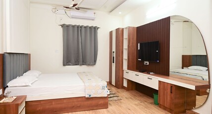 Hotel Green Park Varanasi Room Type - Executive