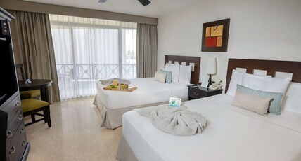 Best Western Hotel Posada Freeman Zona Dorada Room Type - 2 Double Beds, Non-Smoking, Full Breakfast