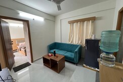 Rento Mayflower Serviced Apartment