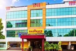 Radiance hotel - 1 km from Jiwaji university