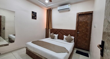 Hotel Aarambh Room Type - Standard Room with Air Conditioning