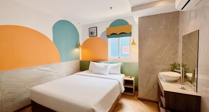 Sunrise Central Hotel Room Type - Superior Double with window