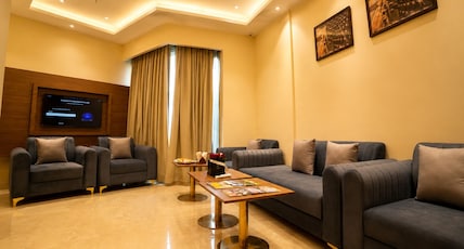 The Murti Hotel & Banquets Room Type - Presidential Family Suite Room The Murti Hotel & Banquets Room Type - Presidential Family Suite Room