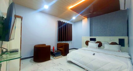Hotel tanvi palace Room Type - Executive Room No. 109 AC