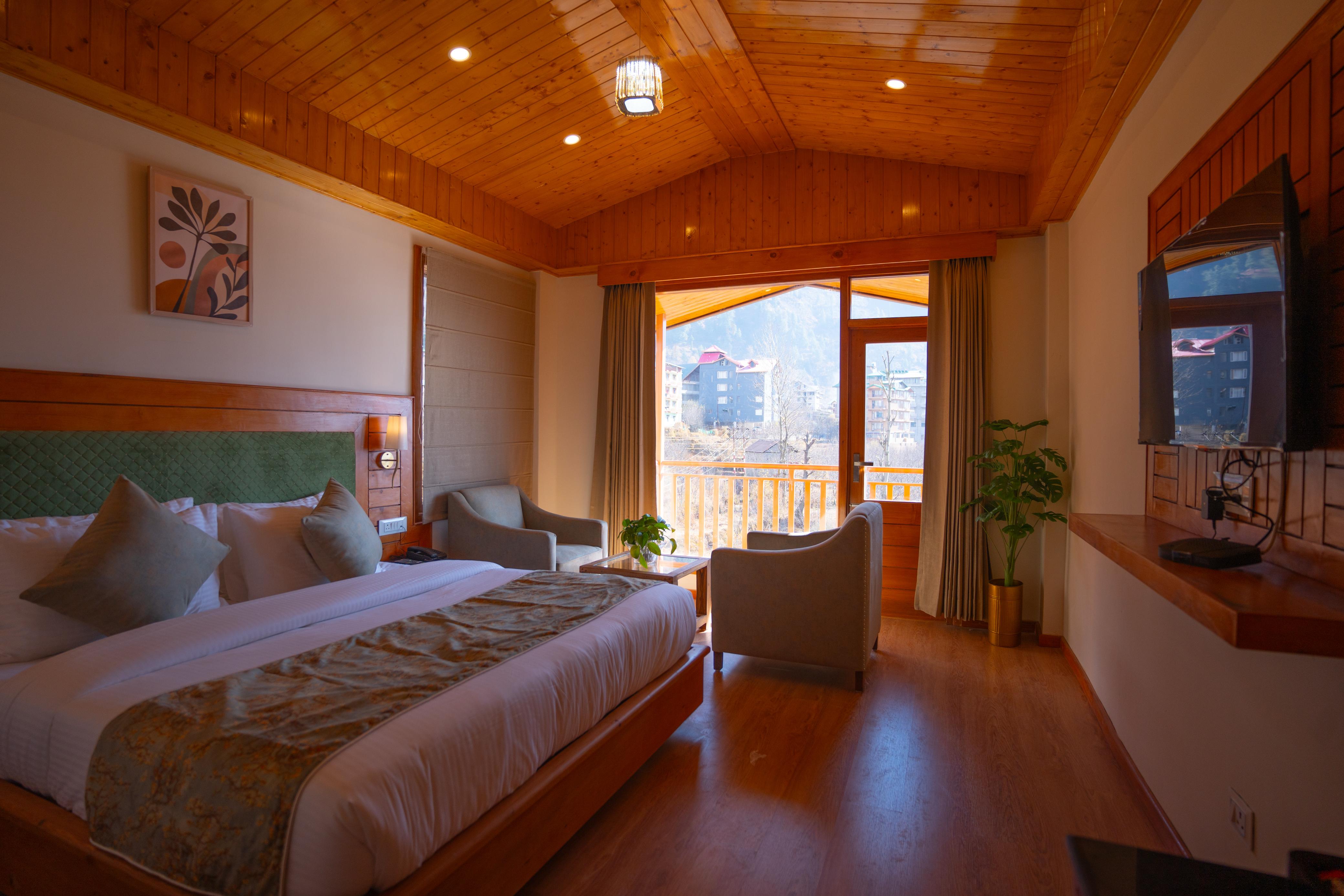 Sparklyn View Luxe - Tap to explore photos