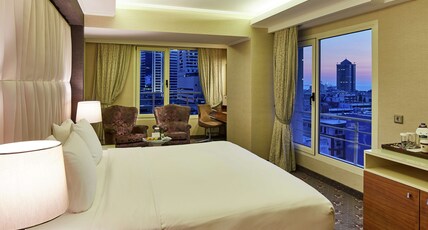 Doubletree By Hilton Hotel Izmir - Alsancak Room Type - KING DELUXE SEA VIEW