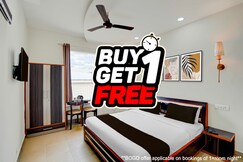Super Townhouse by OYO Cosmo Mall Zirakpur Formerly R K Residency