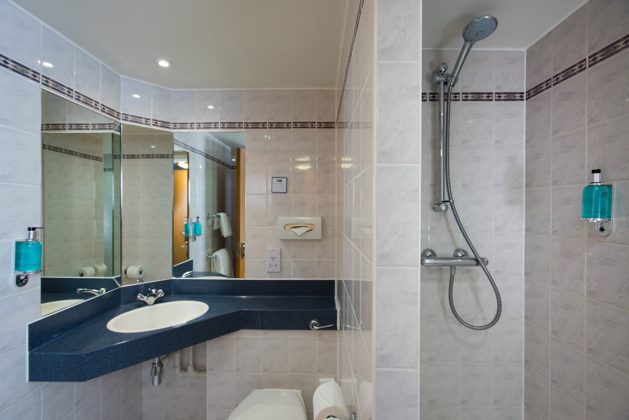 Holiday Inn Express BRISTOL CITY CENTRE - Tap to explore photos