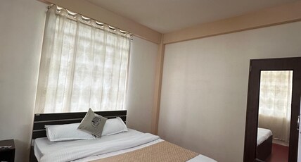 Elea's Homestay Room Type - Double Room