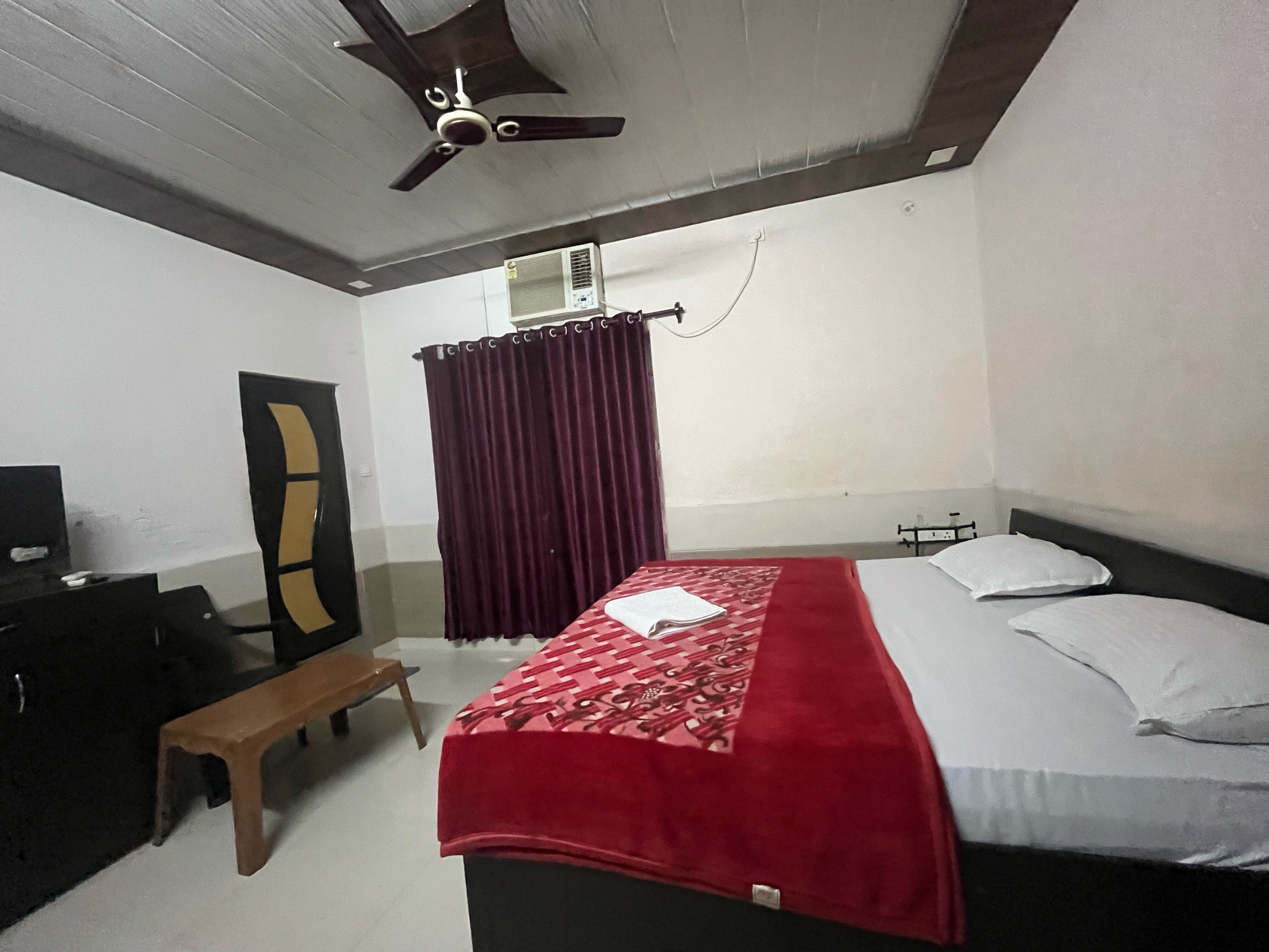 Hotel O Shri Krishna Guest House - Tap to explore photos