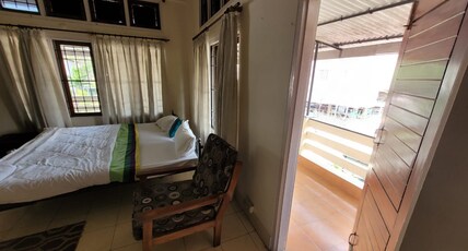 The Komfort Homestay Room Type - AC Double Bed Room