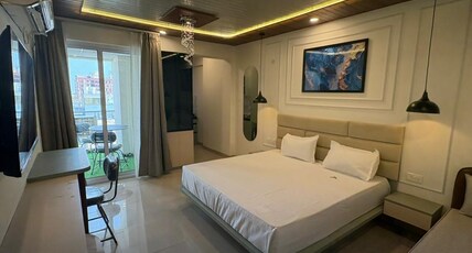 Astra Luxe - Meraki Stays II 2mins from Railway Station, C Scheme Room Type - Astra Luxe Studio - Premium(5/6th Floor)