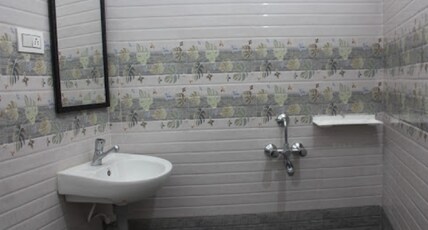 HOTEL SAMYUKTHA INN Room Type - AC DELUXE