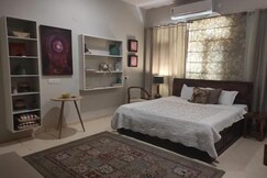 Green Cottage - The Rustic