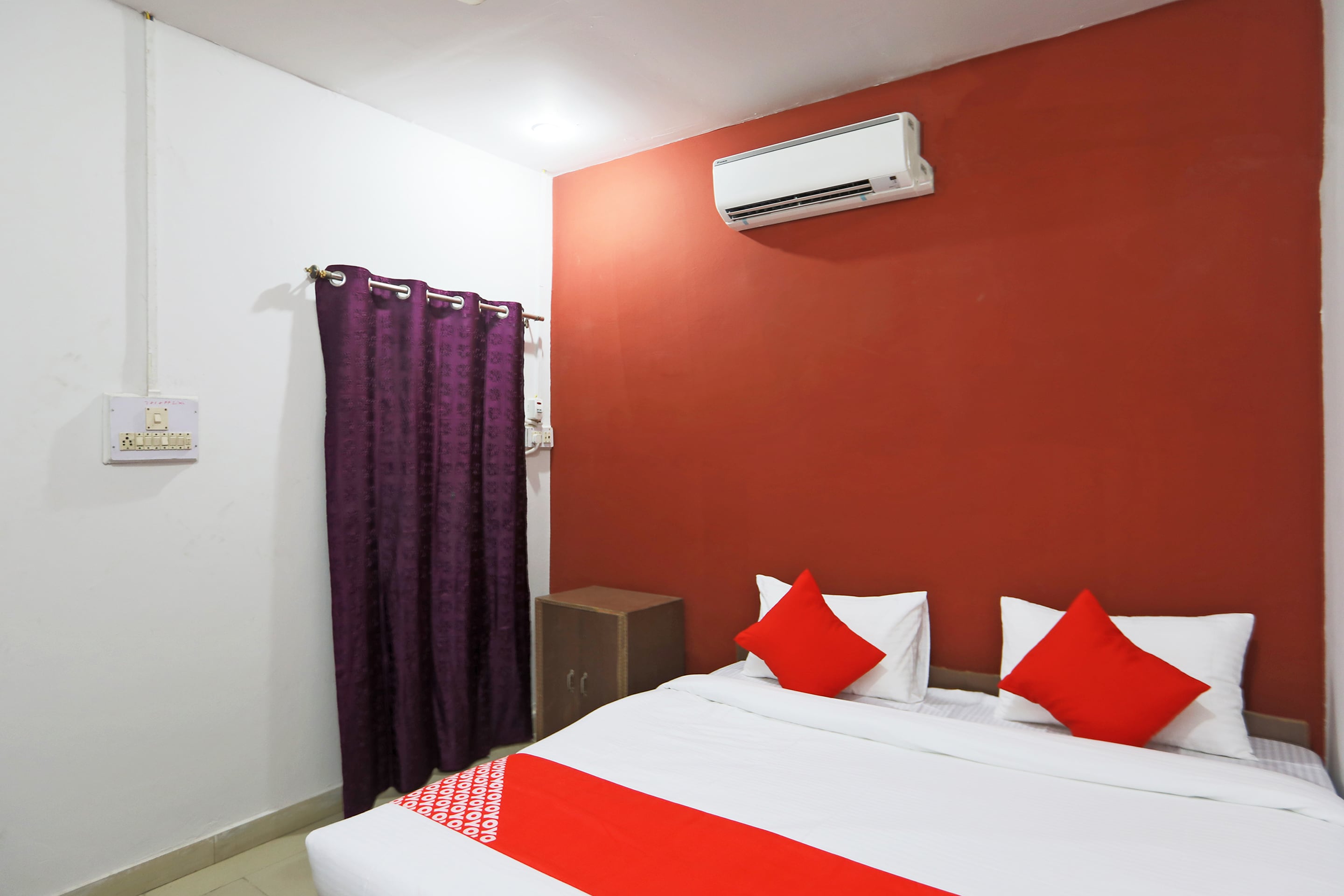 Hotel O Yadav Hotel And Restaurant - Tap to explore photos