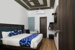 Hotel  Shiva Grand