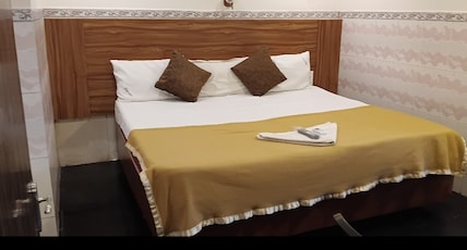 Hotel SVR ELITE Room Type - Deluxe Room with Air Conditioning