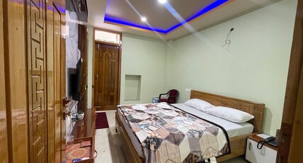 Rikya Retreat Room Type - Delux 555