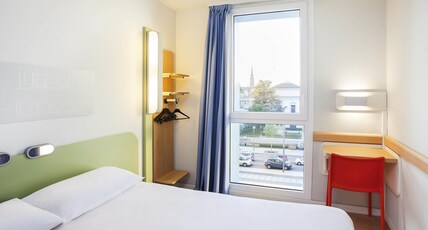 ibis budget Mulhouse Centre Gare Room Type - Room with a large bed for 2 people