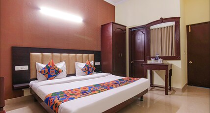 FabHotel Town Pride Room Type - Deluxe Room