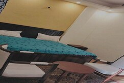 Hotel O Regal Garden