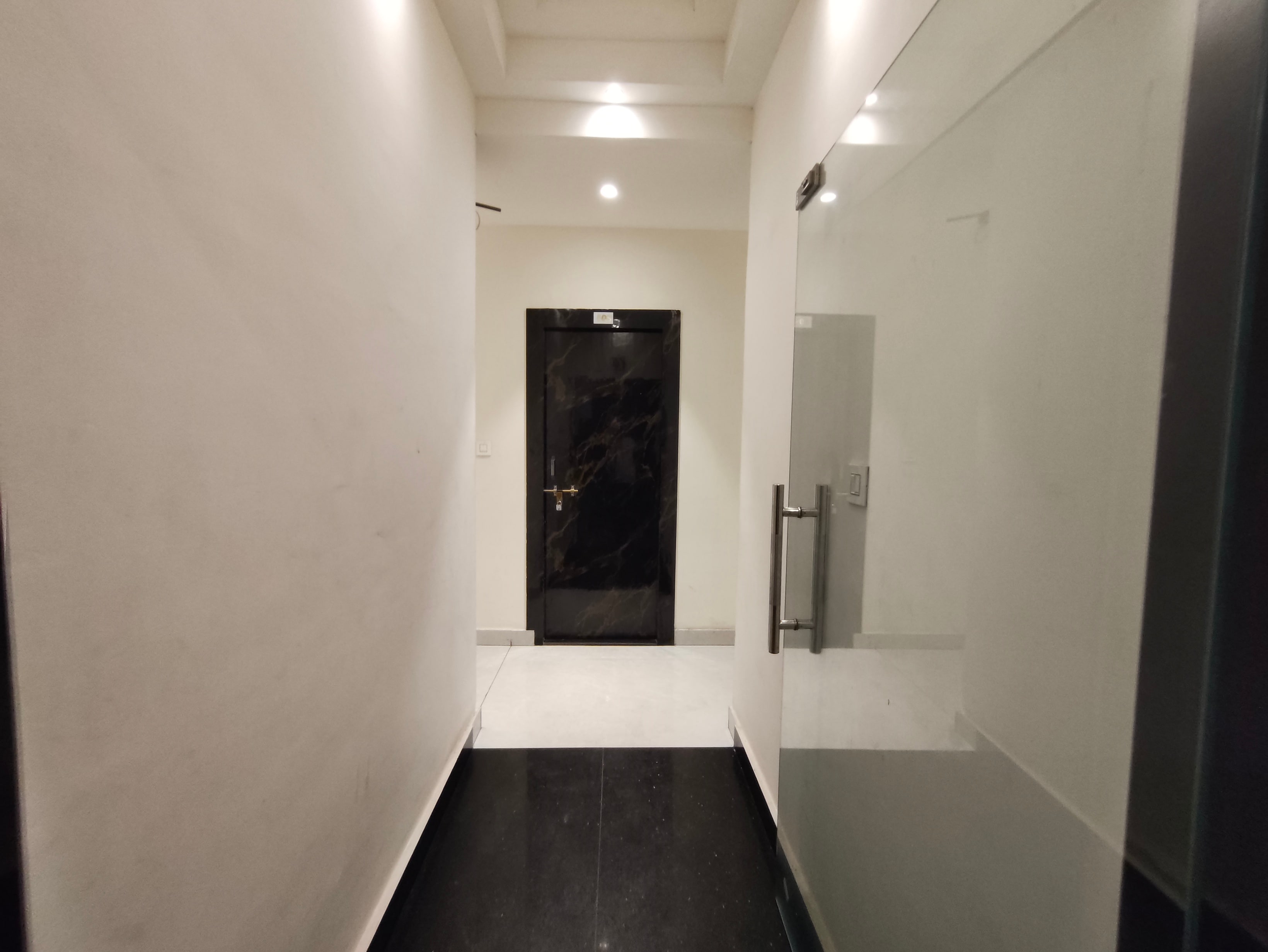 OM Guest House Kolkata - Tap to explore photos