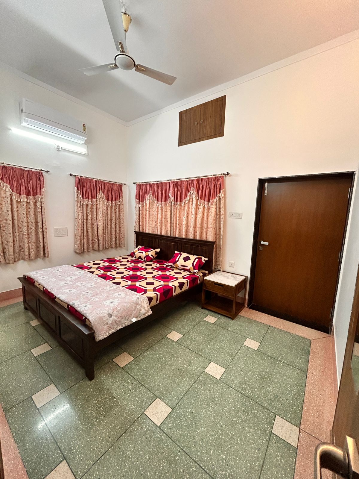Narpati Villa - Tap to explore photos