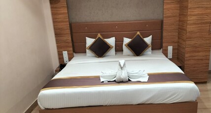 HOTEL UDAYA PALACE Room Type - DELUXE AC