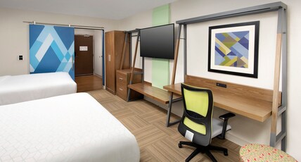 Holiday Inn Express & Suites - North Brunswick Room Type - 2 Queen Standard