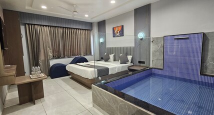 Hotel Nest Plaza Room Type - Luxury Pool Room