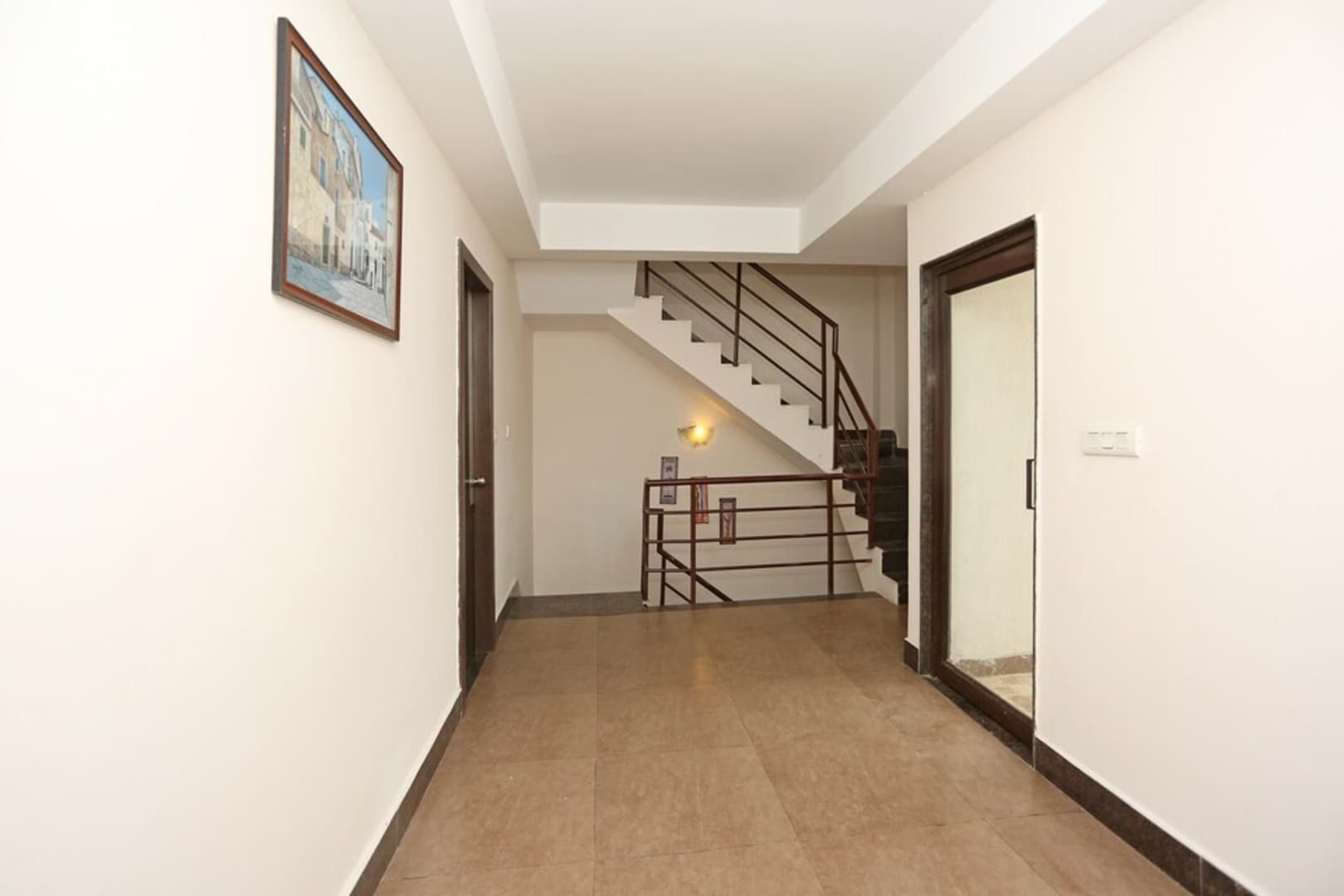 Pacific Inn Huda City Centre - Tap to explore photos
