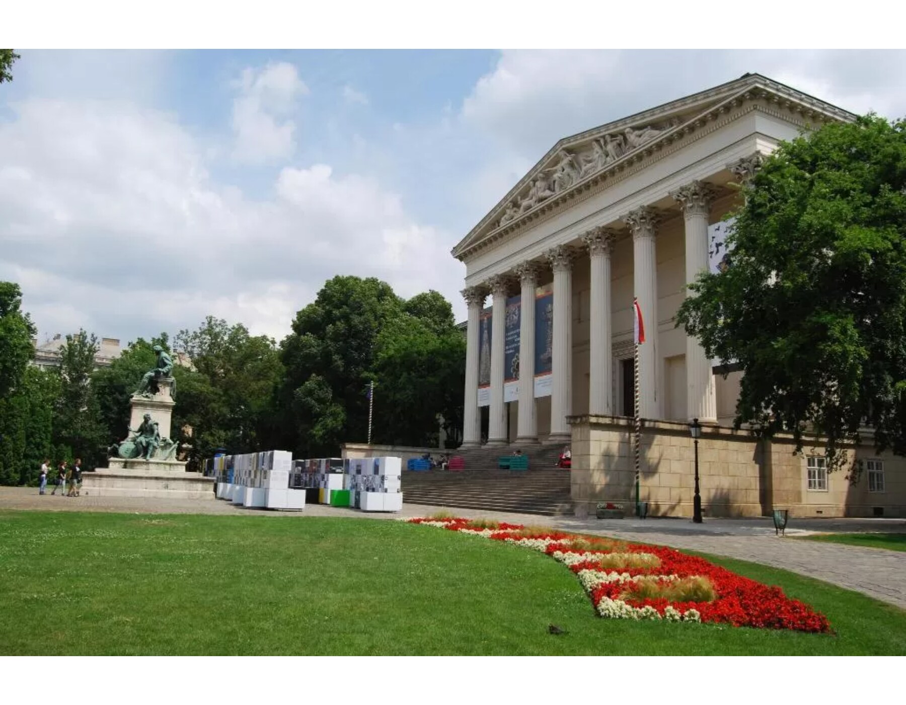 Hotel Ibis Budapest Centrum - Tap to explore photos