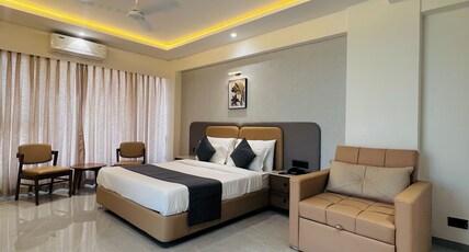 Hotel Sai Mahima Room Type - Super Deluxe Double Bed