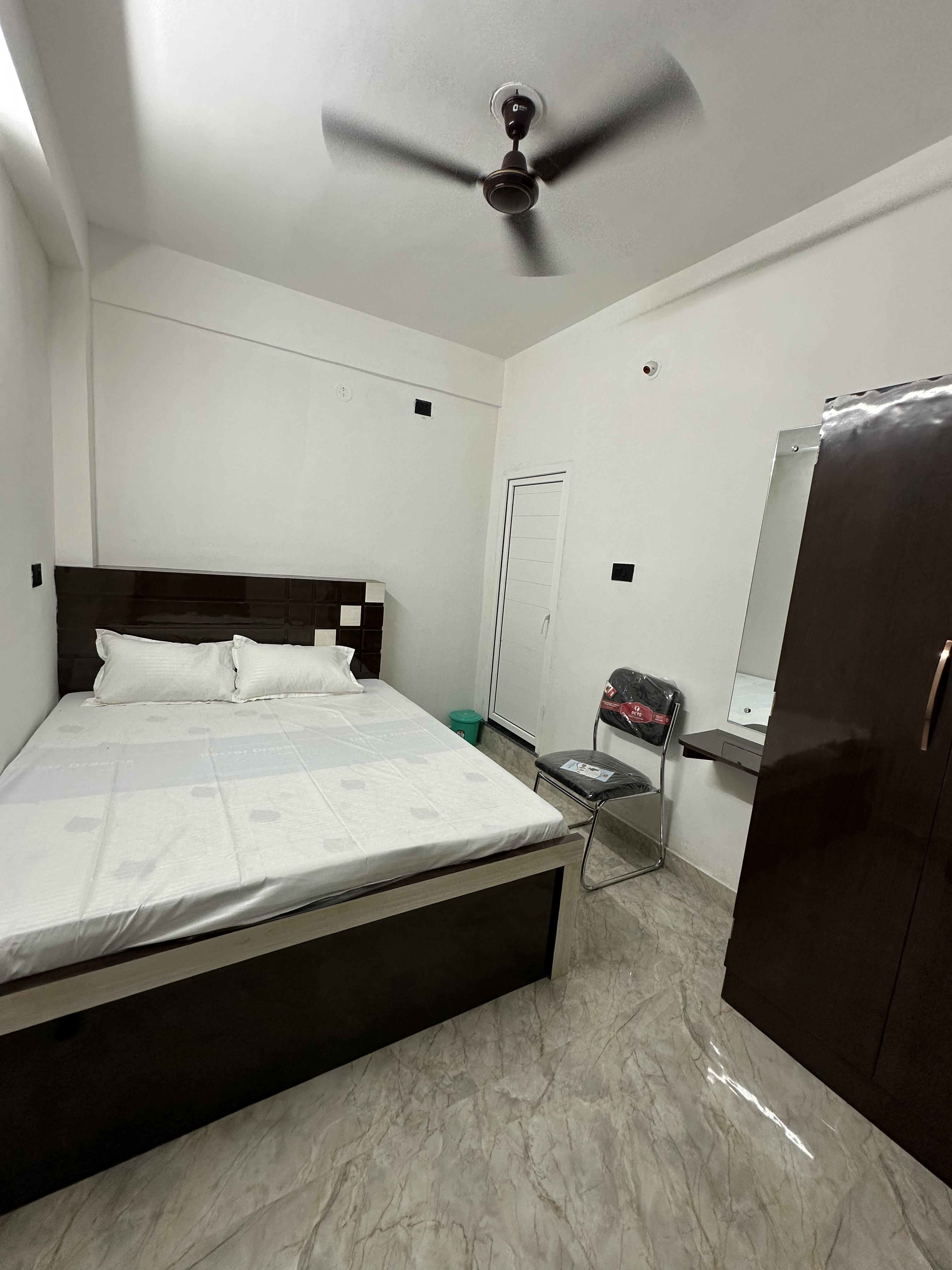 New Hotel Shanti Niwas Ranchi - Tap to explore photos