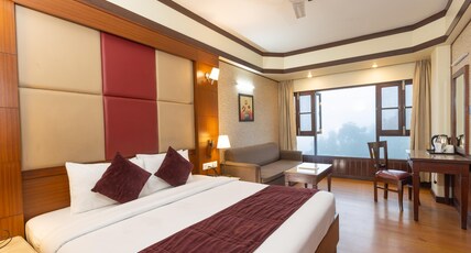 Hotel Vishnu Palace Room Type - Superior Himalayan View Room with Work Desk