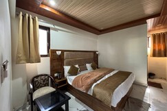 Bamani Inn Homestay - 300 Mtrs from Temple