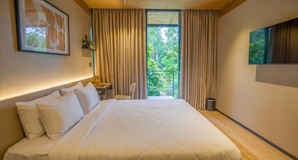 Area 83 Adventure Resorts Room Type - Waterfront Pods