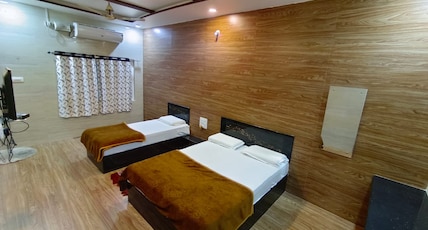 Hotel Kamala Sadana Room Type - Triple Non AC Hotel Kamala Sadana Room Type - Triple Non AC