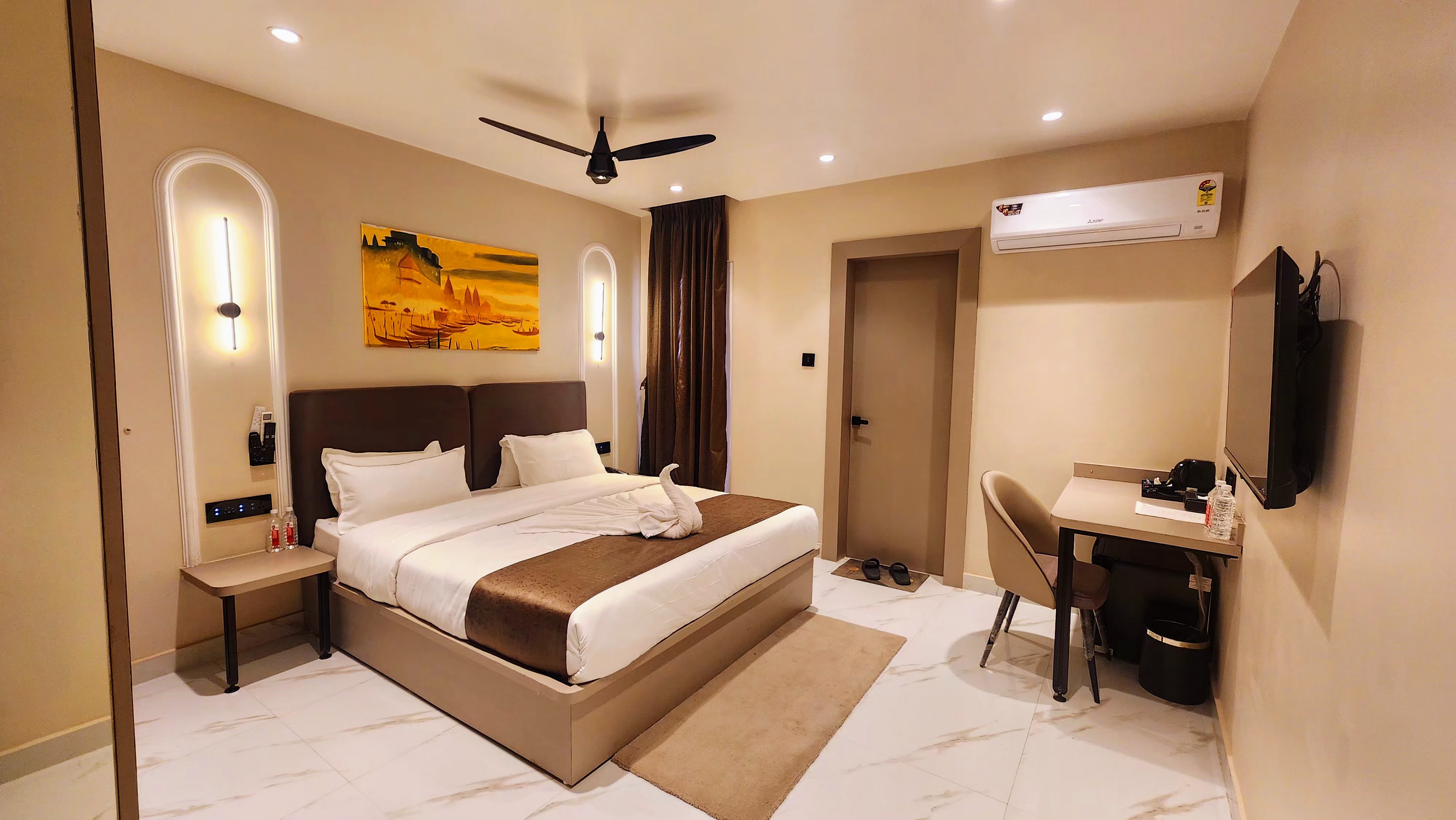 Raajhans | A Boutique Stay - Tap to explore photos