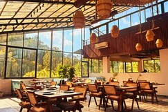 Address of Cedar Peak Suite 2BHK Mountain View Balcony